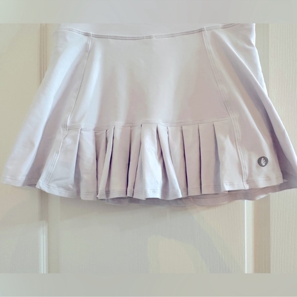 Dona Jo Brand Flirty Skirt / Skort (White) 14.5" Size 2(Large) pickleball tennis - Picture 3 of 13